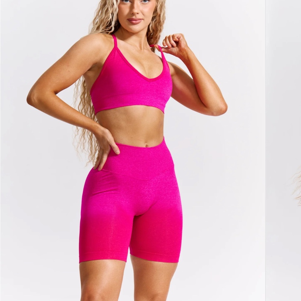 BuffBunny Vibrant Pink bra